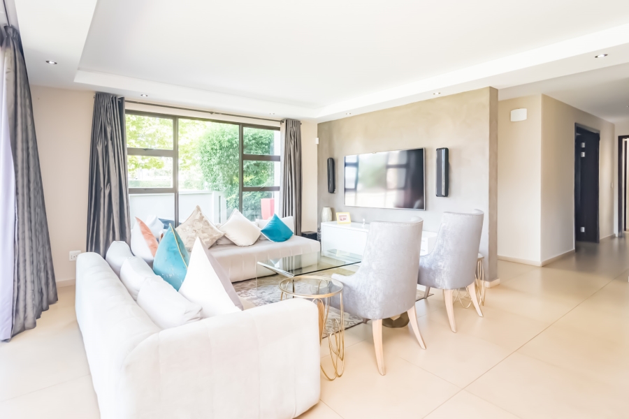 5 Bedroom Property for Sale in Hartebeesfontien AH North West